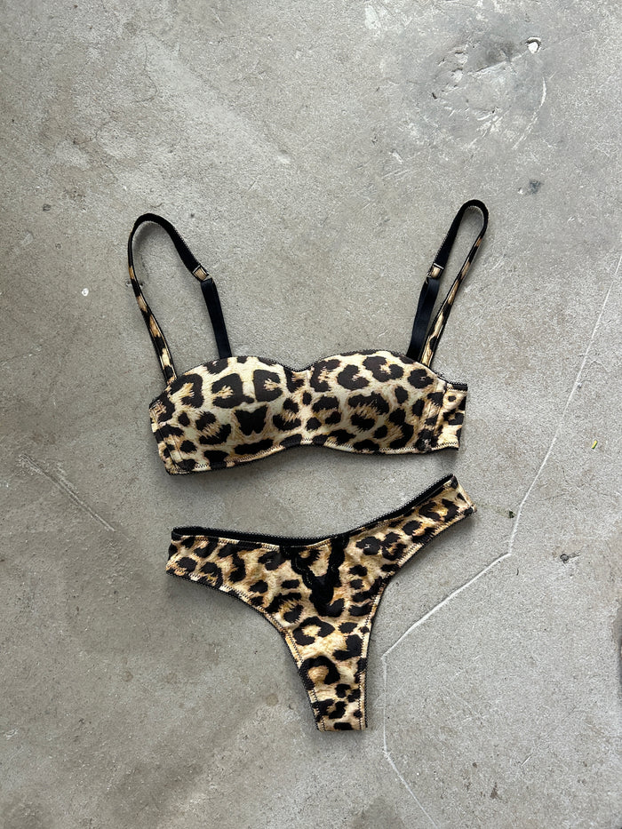 THE ROARING HEART BRA